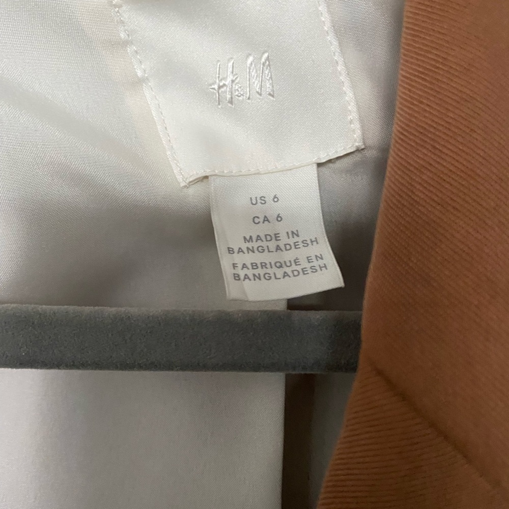 Tan Pantsuit from H&M. - Picture 3 of 8